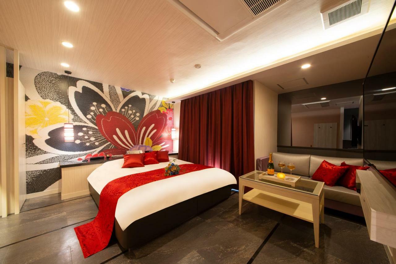 ホテル Tiger & Dragon 男塾ホテルグループ (Adults Only) Гифу Экстерьер фото